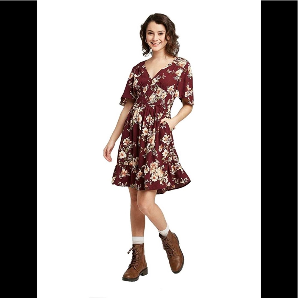 New Boho ruffle fringe Floral maroon dress